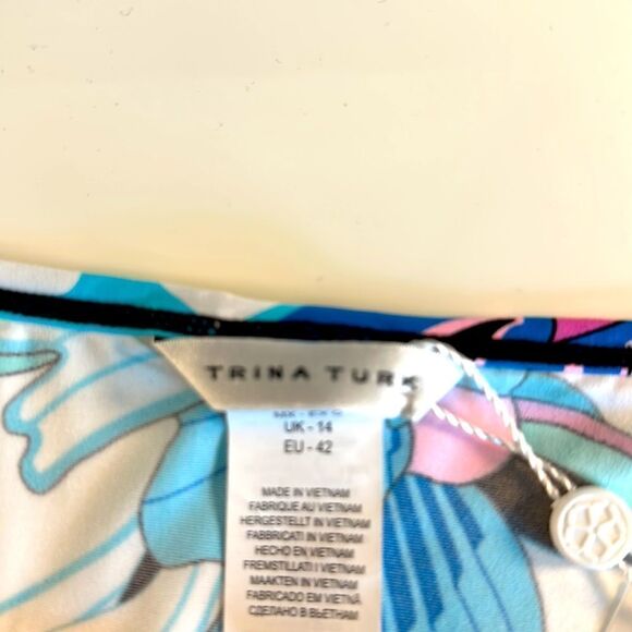 Trina Turk Sintra Flora Kimono Sleeve Boat Neck Coverup. - Picture 5 of 7